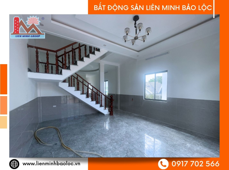 Cho thuê nhà đẹp sân ô tô trung tâm Bảo Lộc giá rẻ